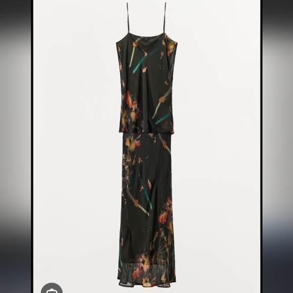 Zara Beaded Printed Cape Dreas - Picture 5 of 8